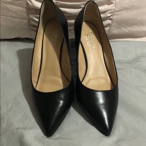 Franco Sarta pointed toe dress shoes